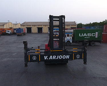 VASPL empty container restacker